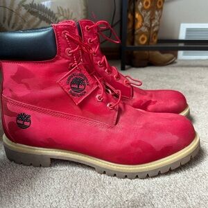 Red waterproof timberland boots in excellent condition